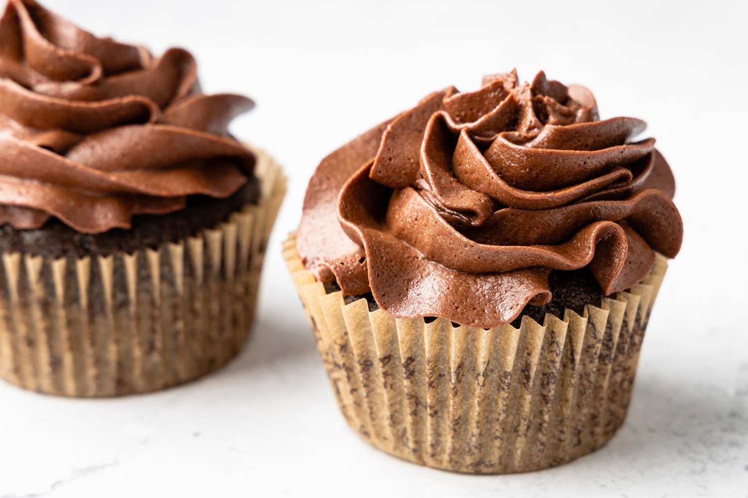 Cupcakes With Easy Chocolate Buttercream Frosting Recipe