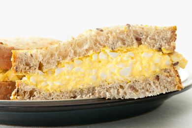 Egg salad sandwich