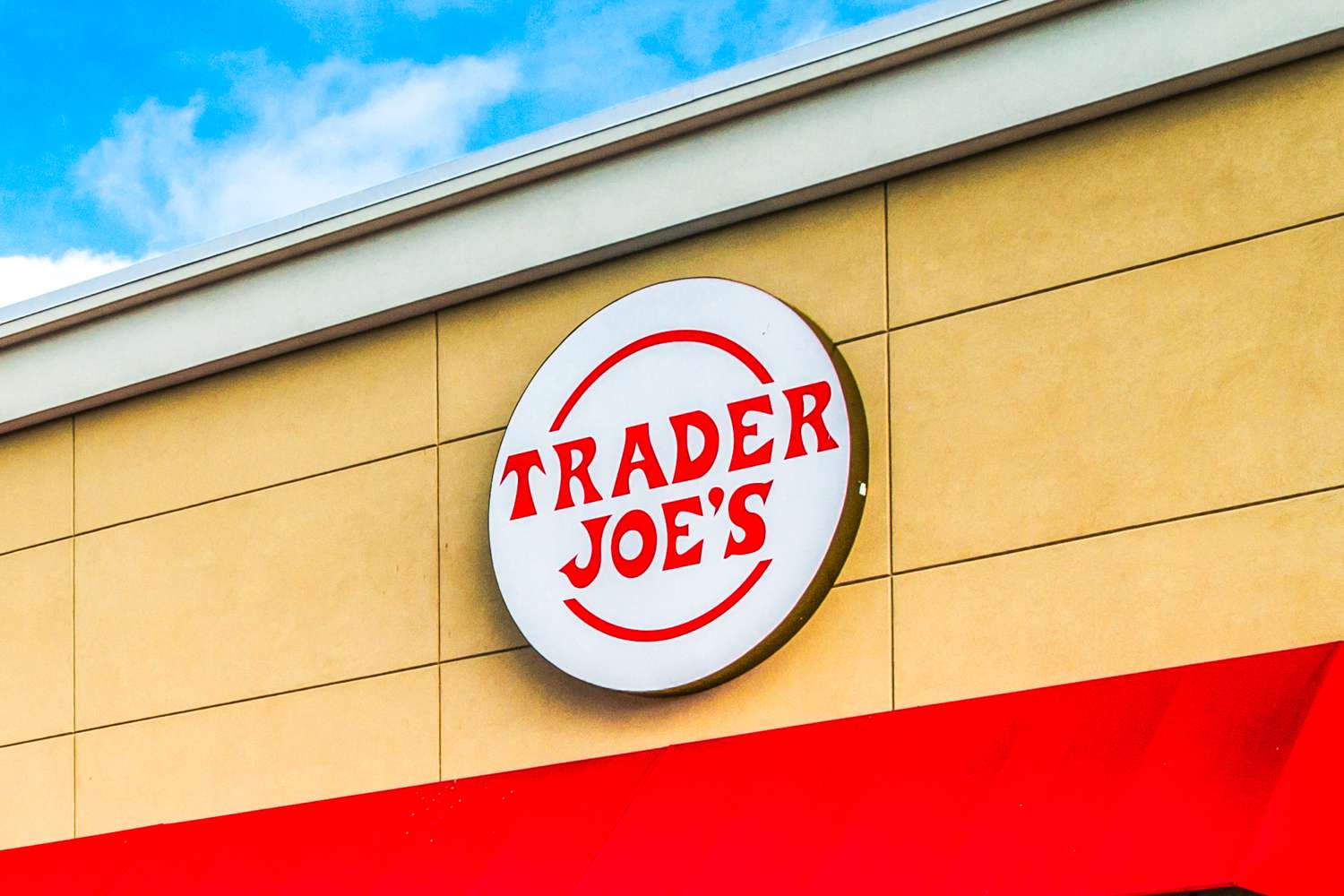 A Trader Joe's sign