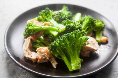 Broccoli Chicken Almond Sauté