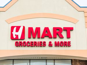 An outside view of an H Mart grocery store