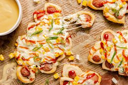 Pull-Apart Corn Cheese Pigs in a Blanket