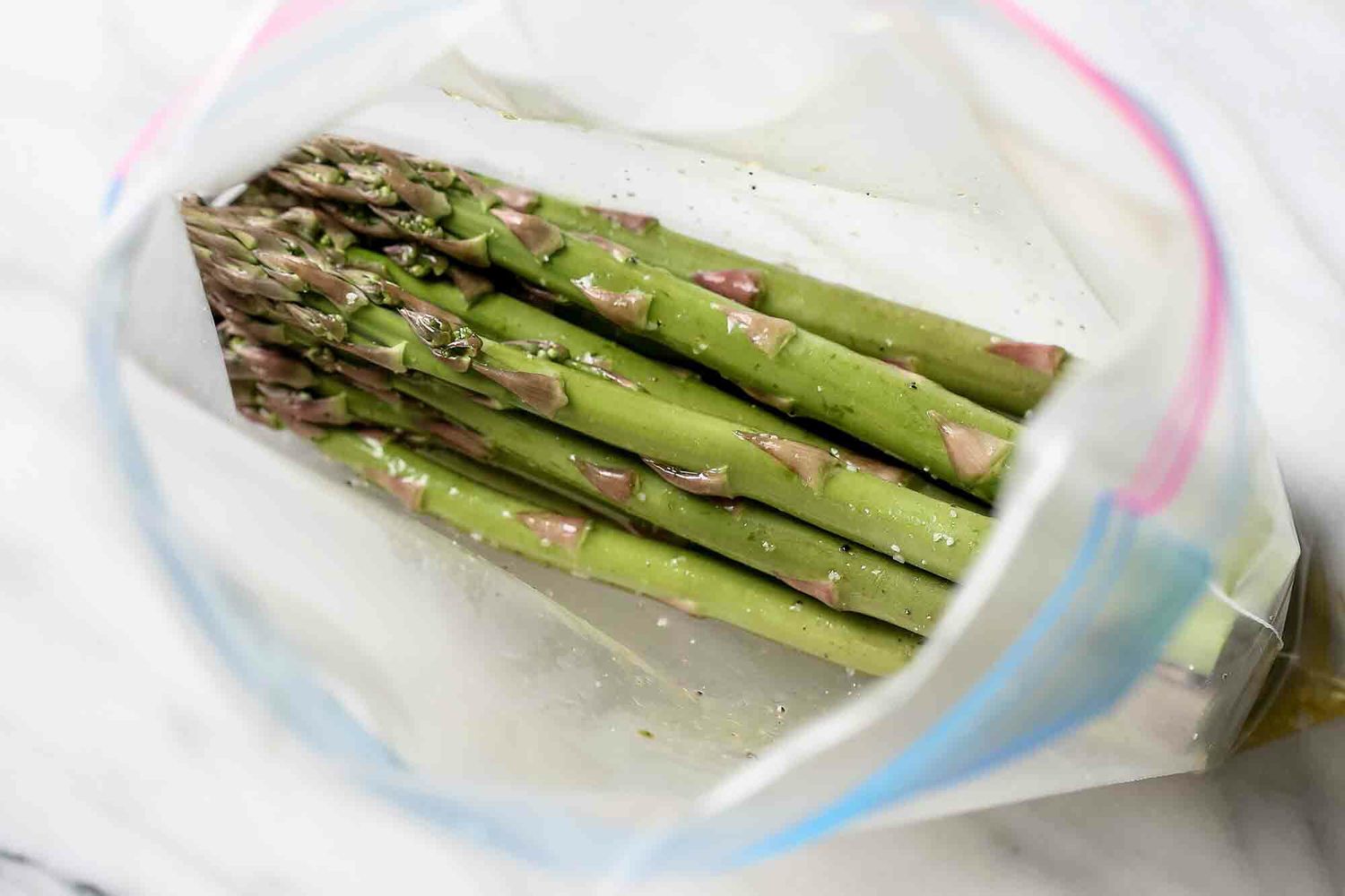 Easy Asparagus Sous Vide put the asparagus in the bag