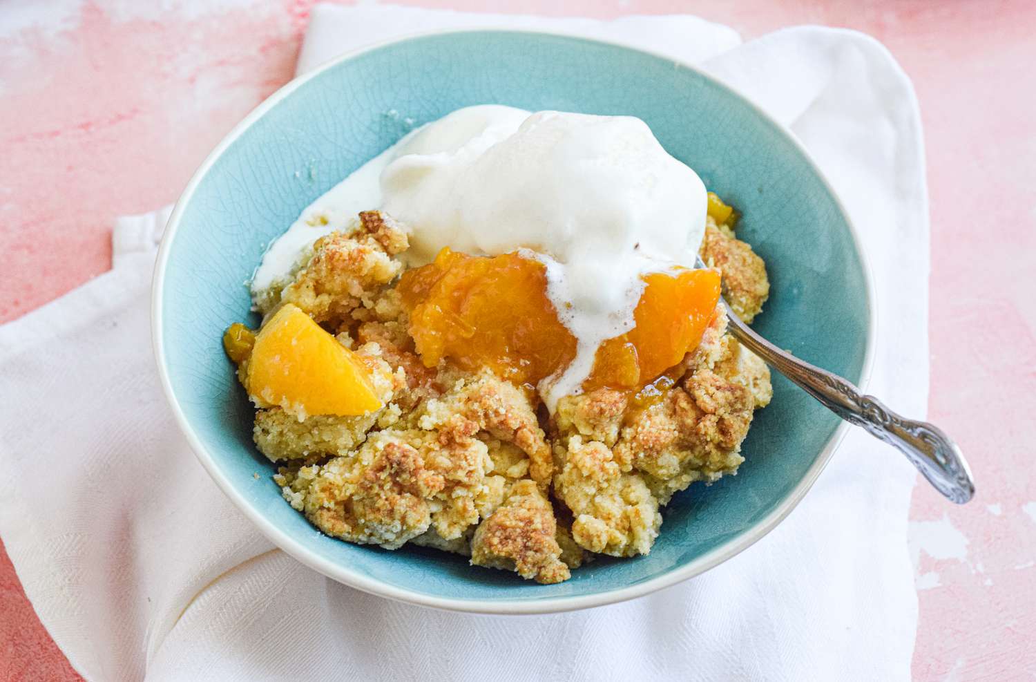 How to Make Peach Cobbler