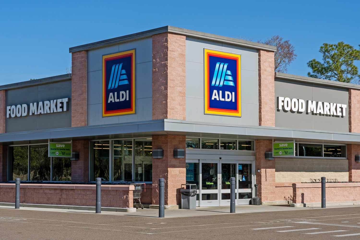 An outside view of an ALDI store