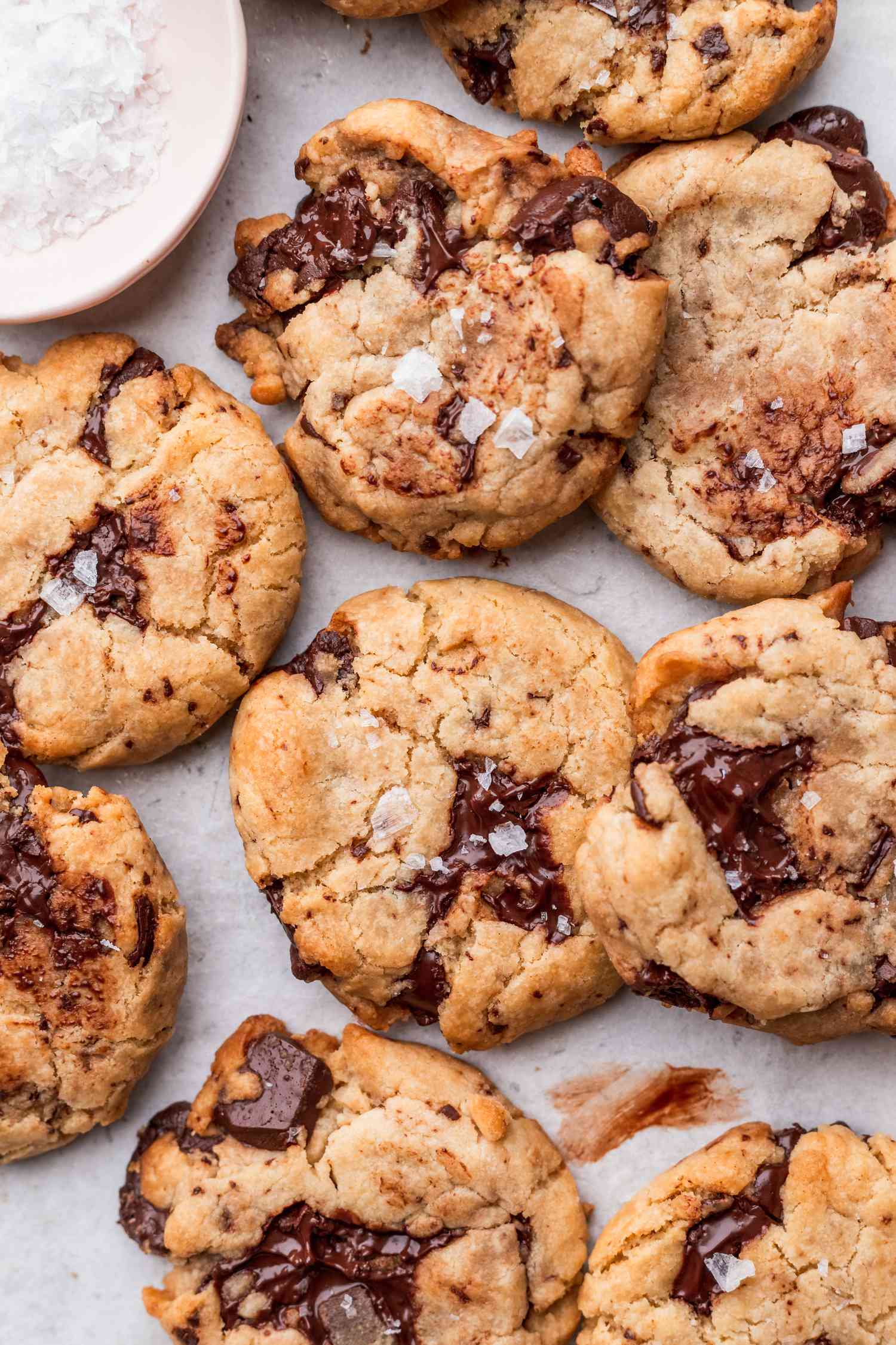 Freshly baked vegan chocolate chip cookies with sea salt 