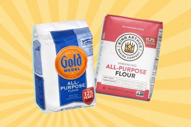 Two all-purpose bags on a yellow illustrated background