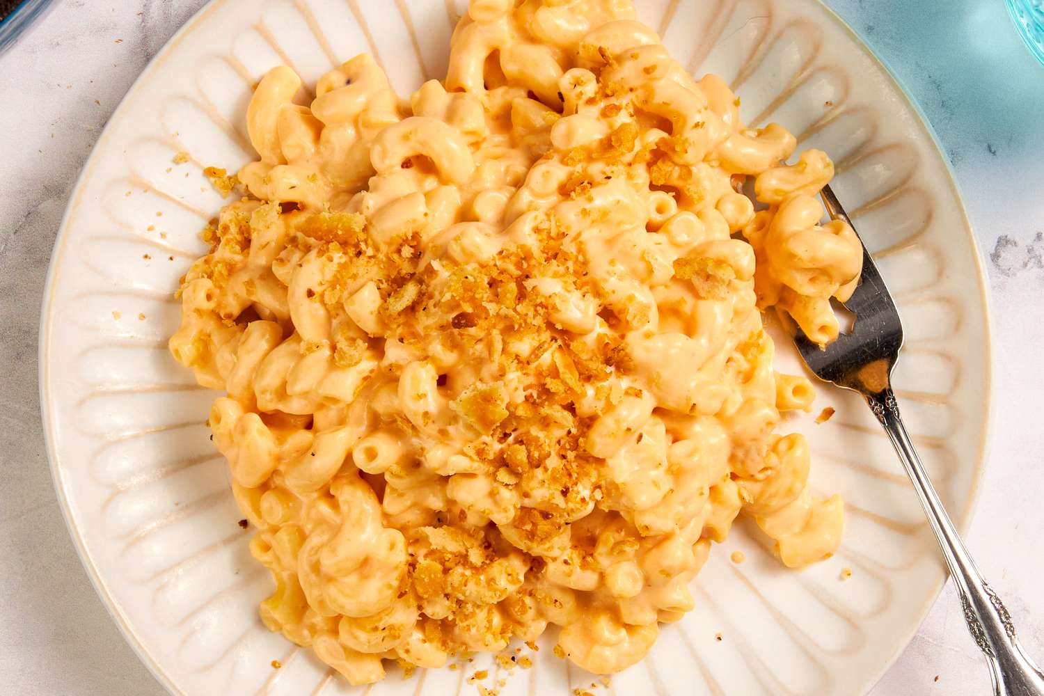 mac and cheese on a plate