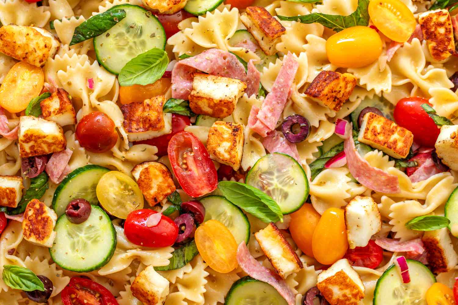 pasta salad (close-up) 