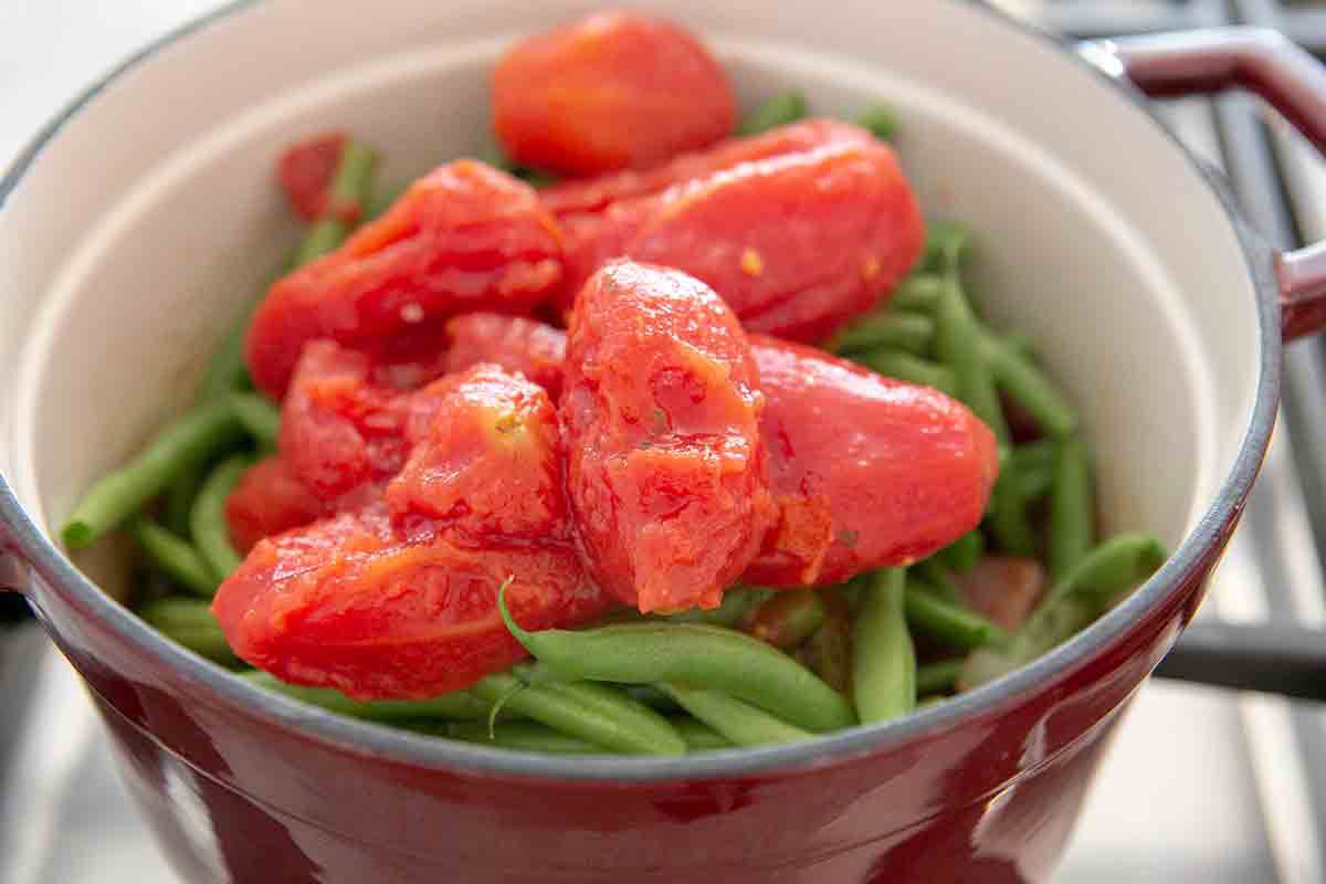 how to make green beans tomato and bacon
