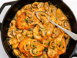 chicken marsala in a cast iron skillet
