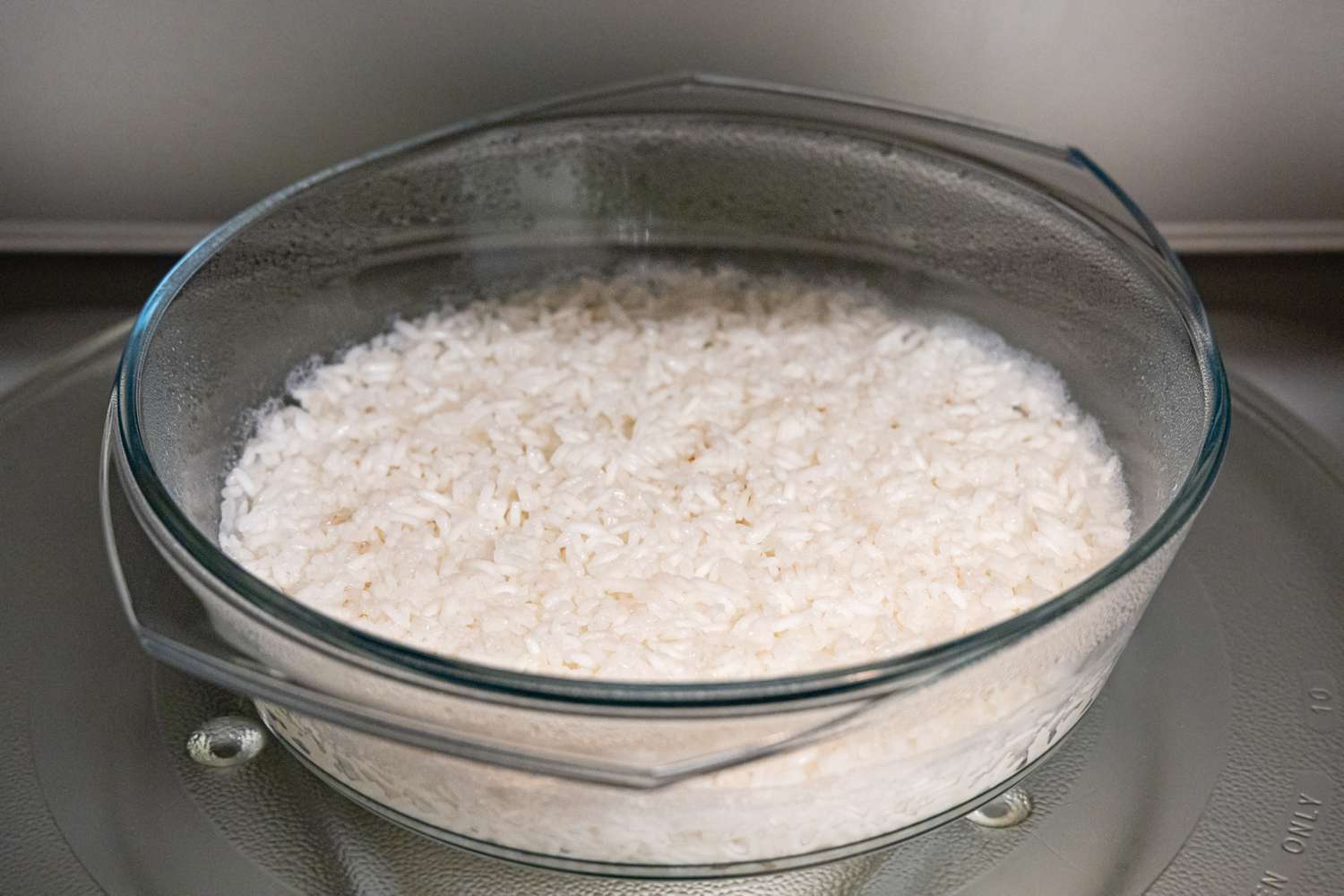 Microwave Rice Cooking in the Microwave 