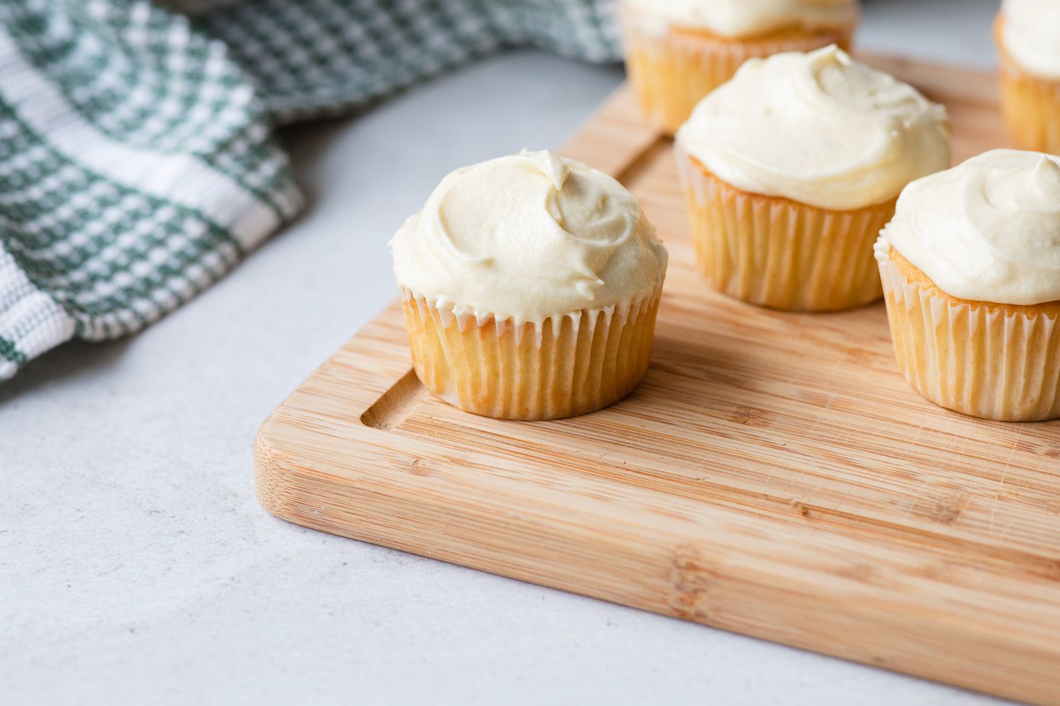 Cream Cheese Frosting for Cupcakes