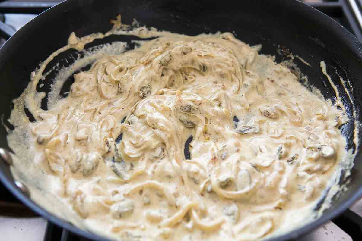 make sour cream onion curry sauce