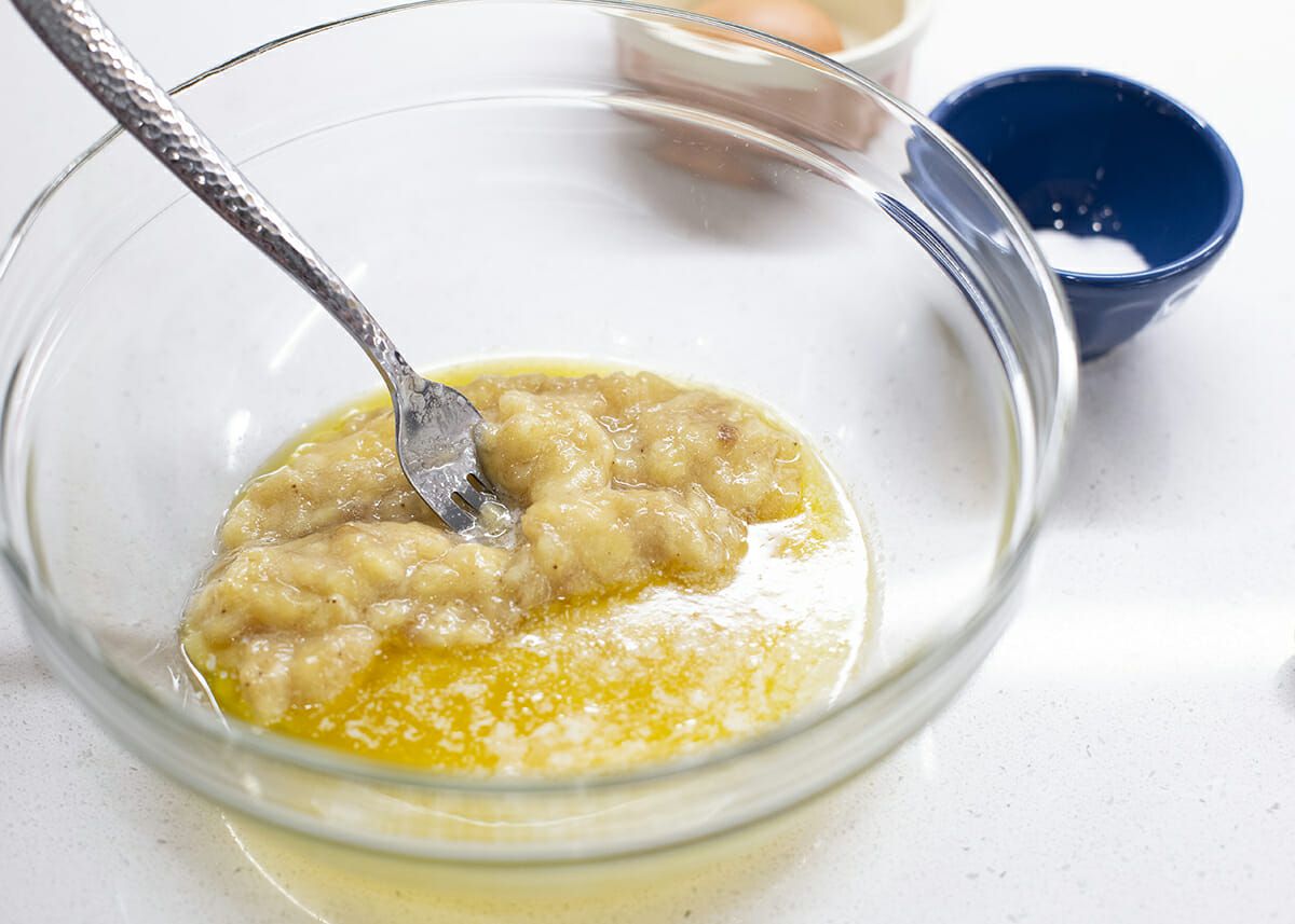 Peanut Butter Banana Bread Recipe mash the bananas