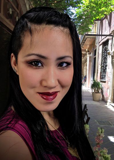 headshot for writer Su-Jit Lin