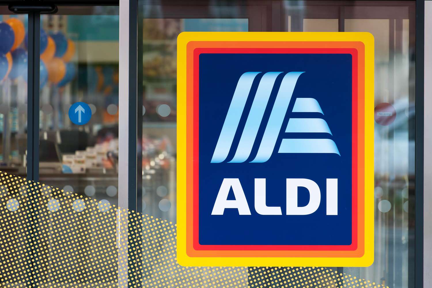 ALDI sign on door
