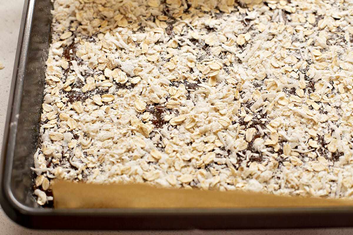 crumb topping on Chocolate Carmelita cookie Bars 