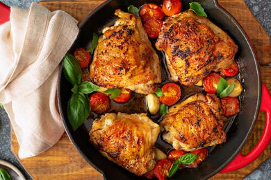 chicken recipe in a cast iron skillet