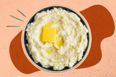 Mashed potatoes in a serving bowl