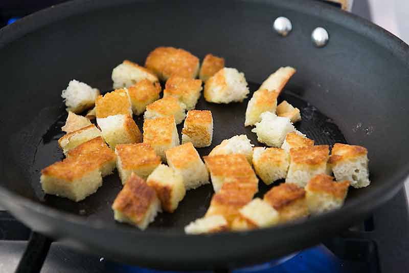 toasted croutons for tomato soup