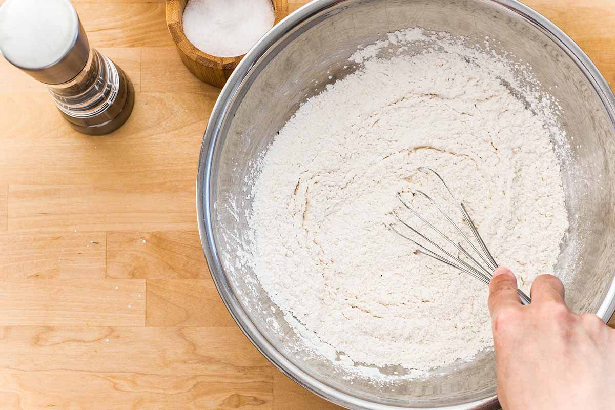 Bang Bang Shrimp Tacos Bonefish Recipe combine flour cornstarch, salt and pepper