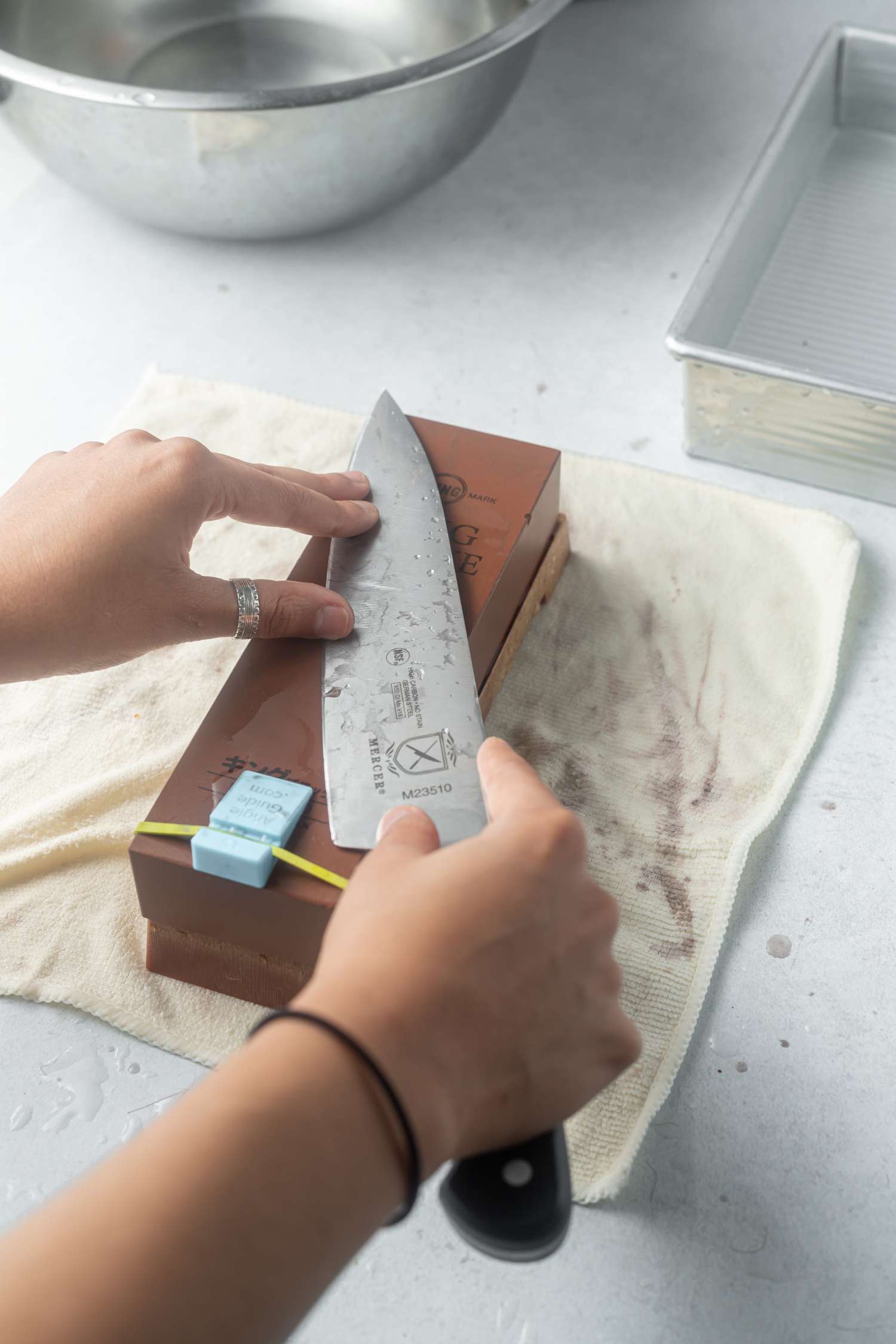 How to sharpen a knife with a whetstone instructions