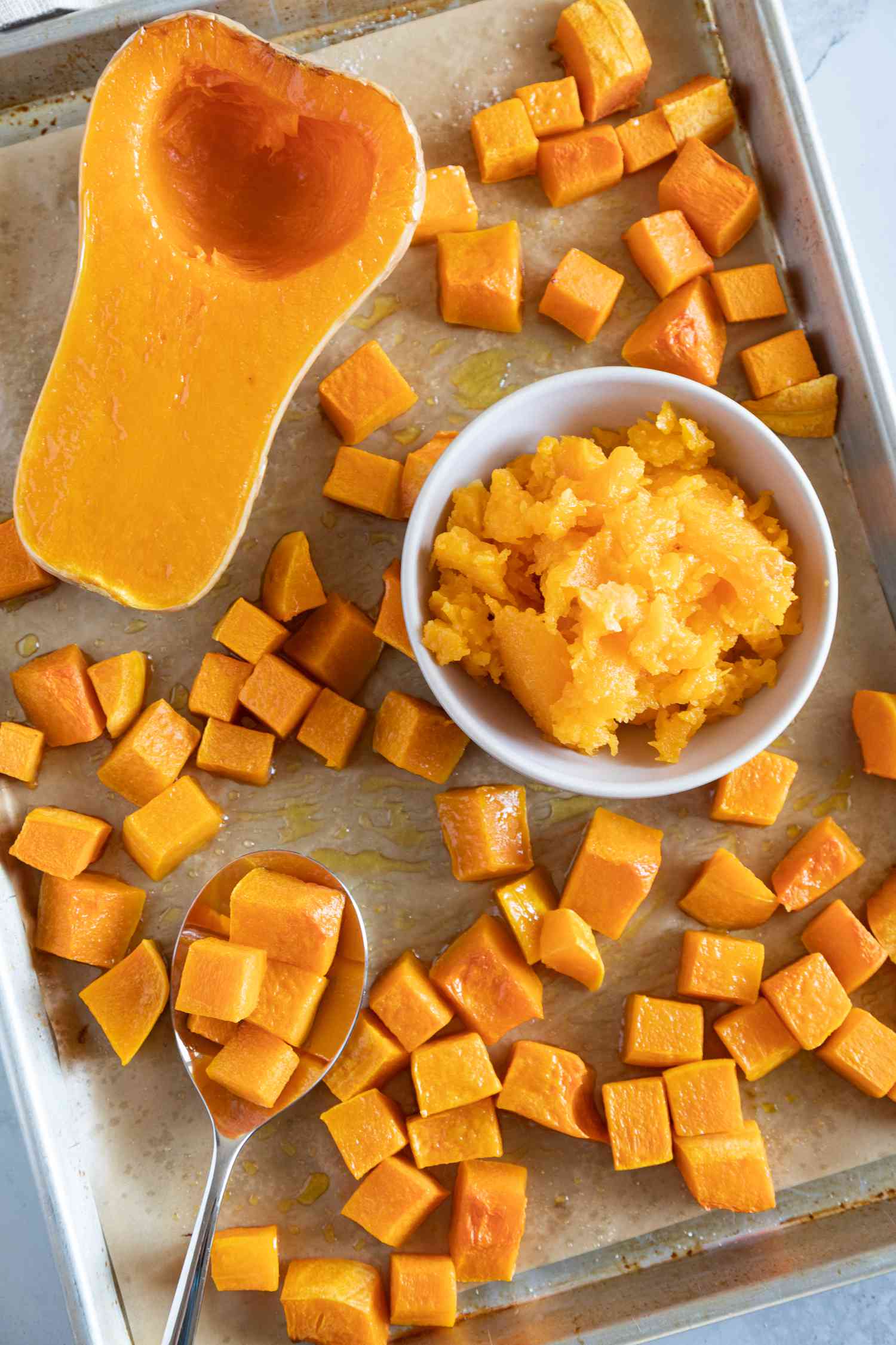 How to cook and roast butternut squash in the oven