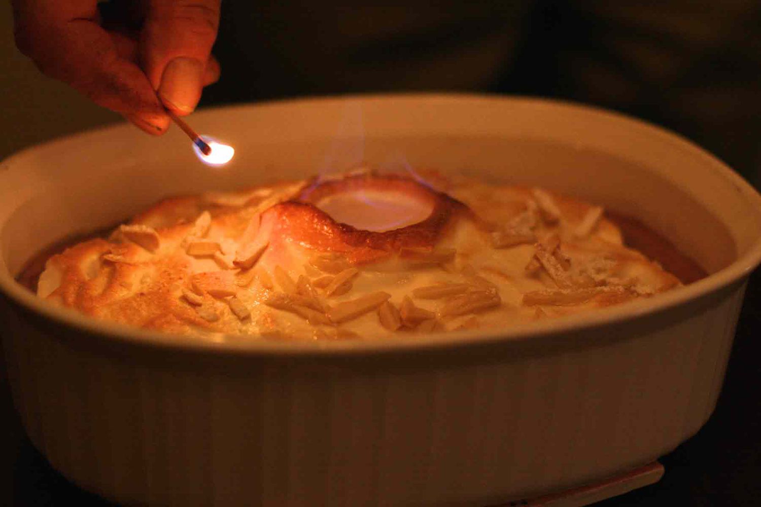 Le Tallyrand flambe meringue dessert