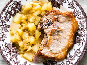 Pork Chops with Ginger Pear Sauce