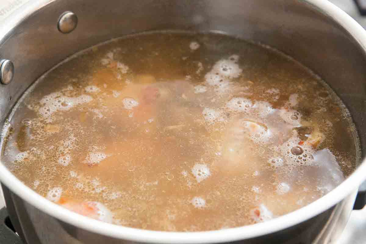 simmer turkey wings to make turkey stock