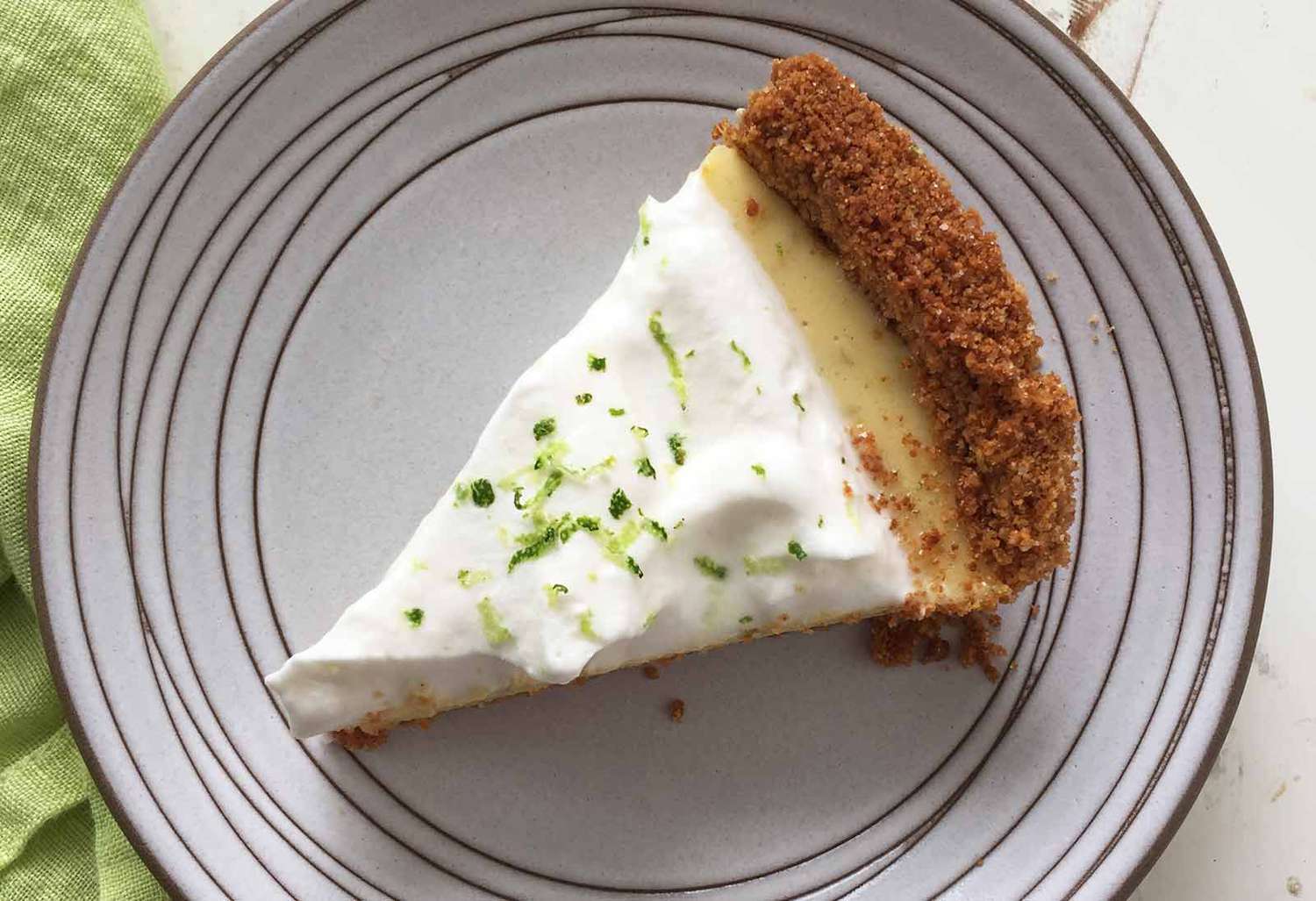 slice of key lime on a plate