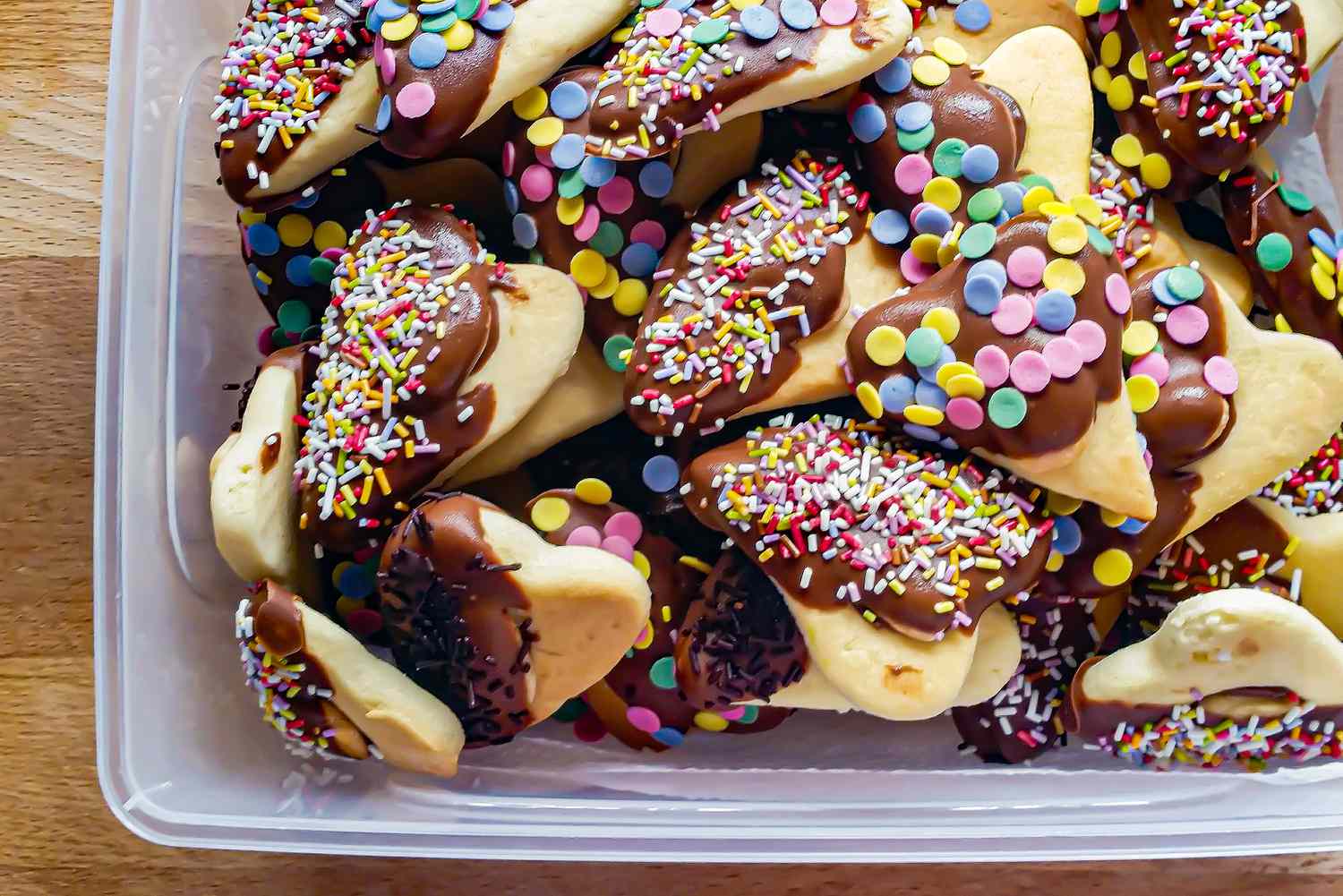 Sugar cookies in a tupperware