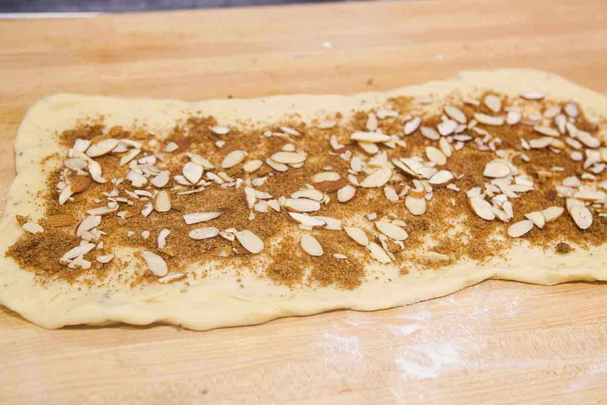 swedish-tea-ring-method-2