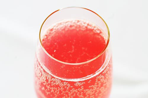 strawberry rhubarb spritz