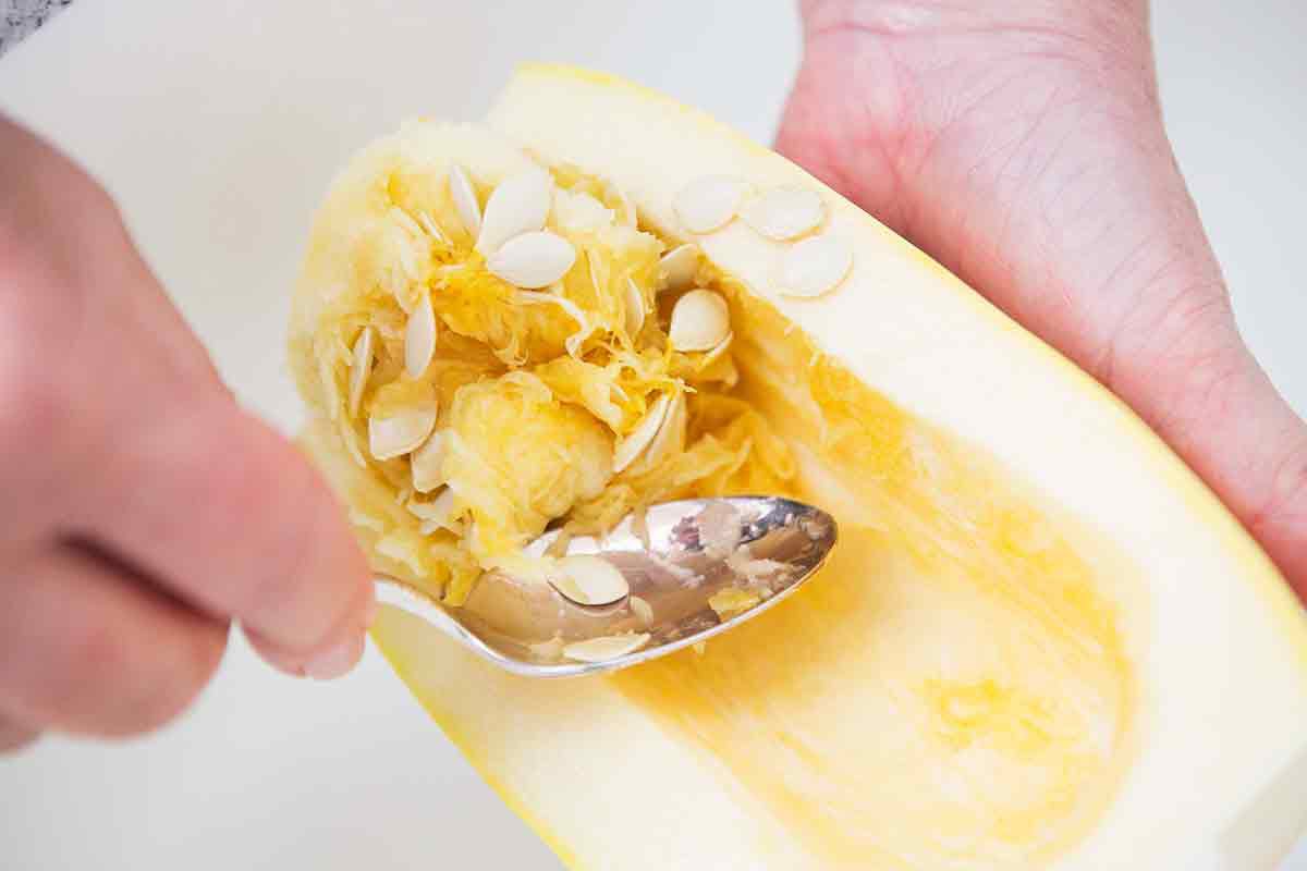 How to prep spaghetti squash to roast