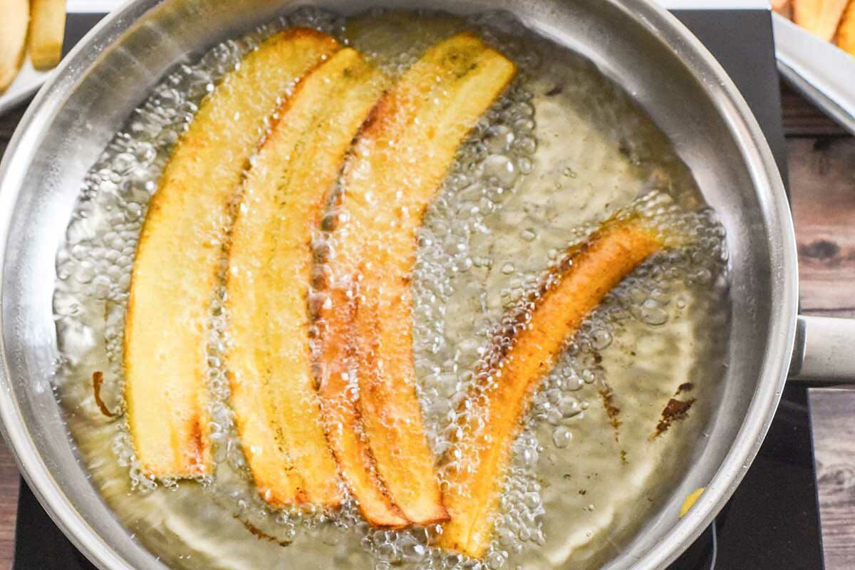 Puerto Rican Lasagna fry the plantains