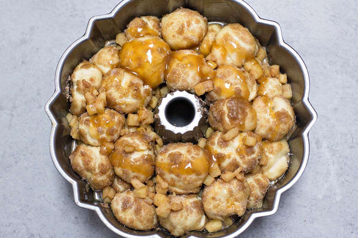 Caramel Apple Monkey Bread