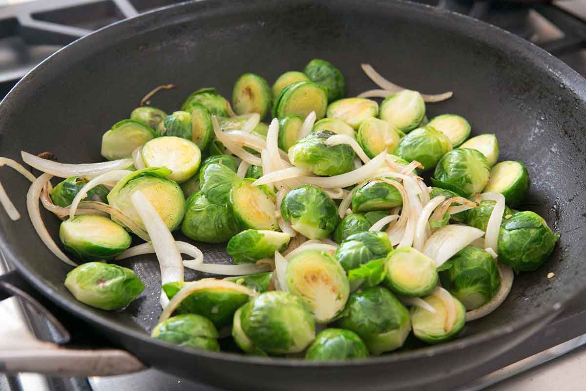 hoisin-glazed-brussels-sprouts-method-4