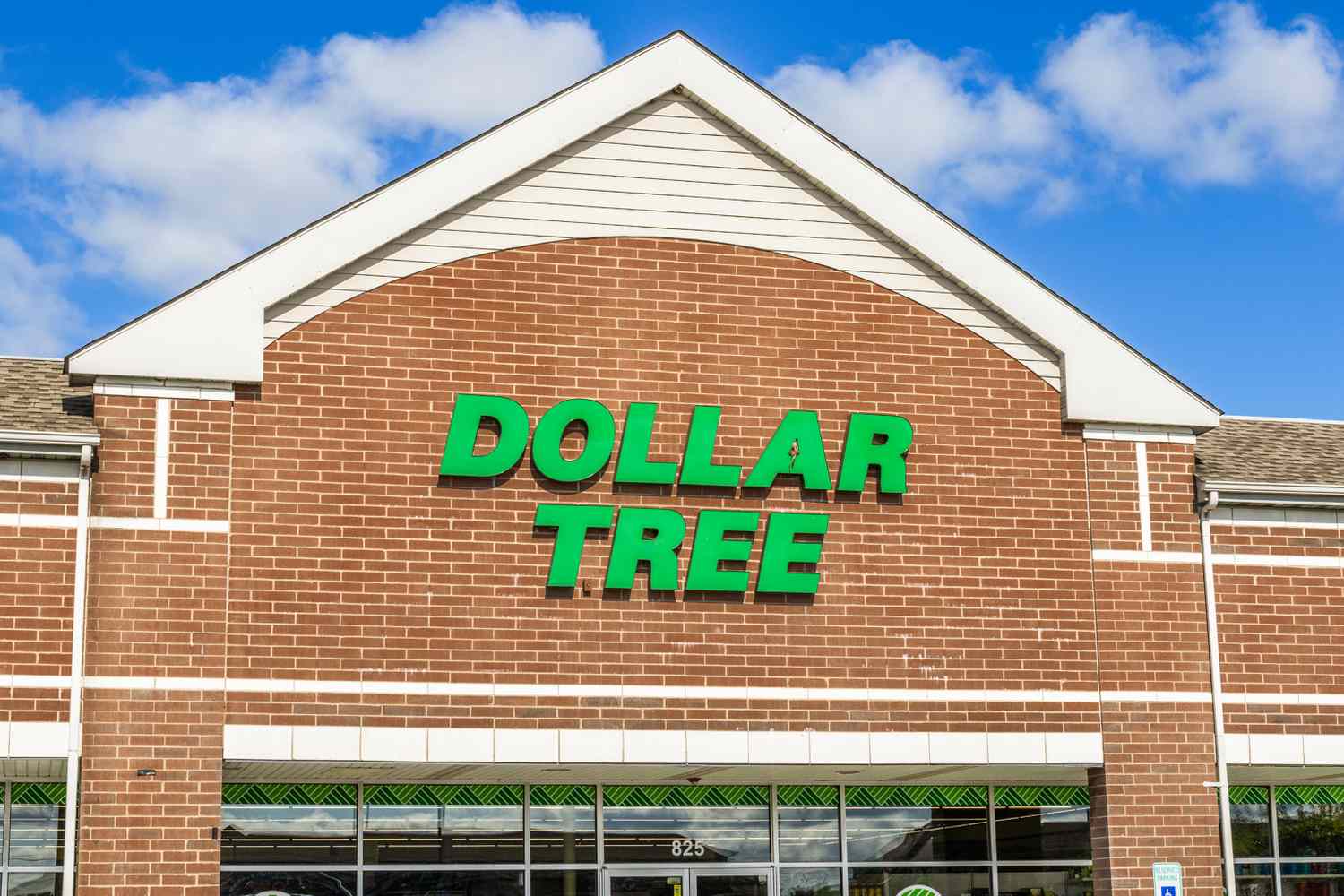 Exterior of a Dollar Tree store