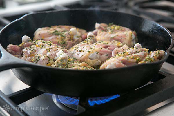 skillet-lemon-rosemary-chicken-method-600-3