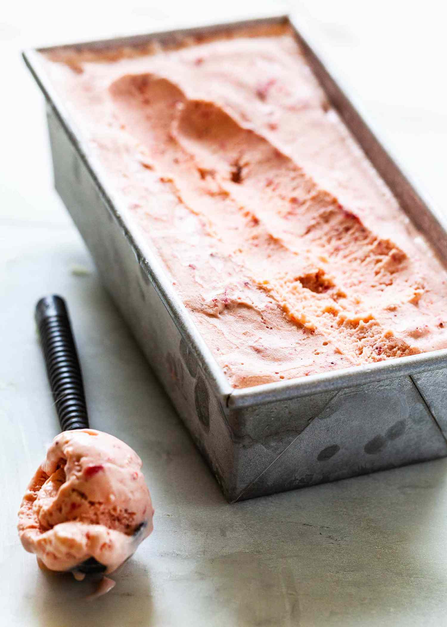 How to make Strawberry Ice Cream