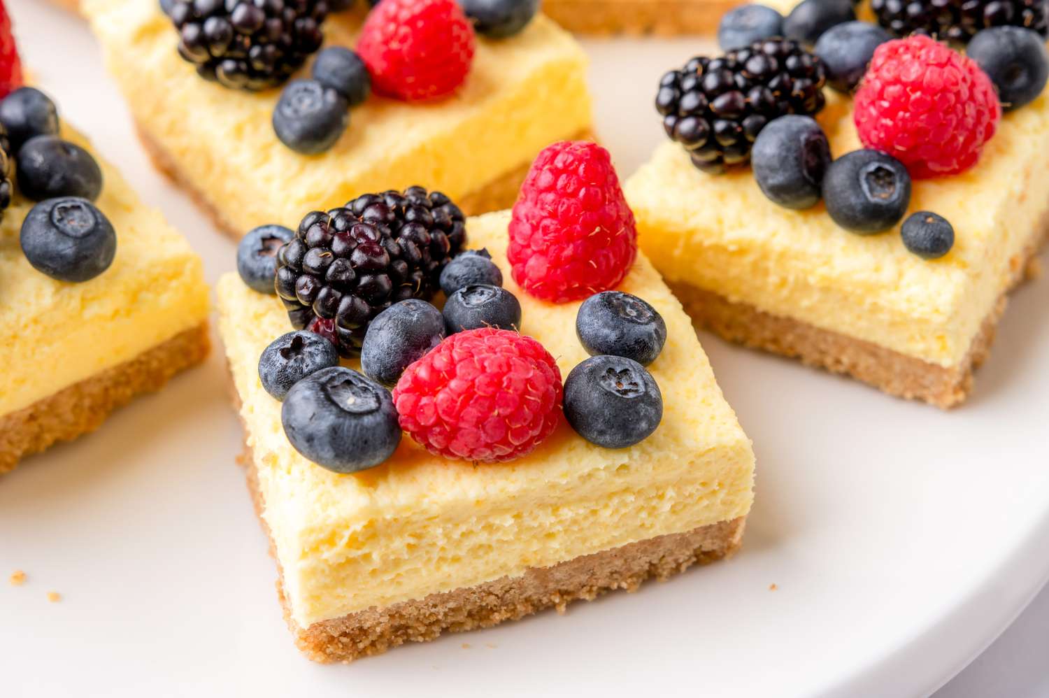 No-Bake Berry Bars Recipe (5-Ingredient Dessert, Make-Ahead)