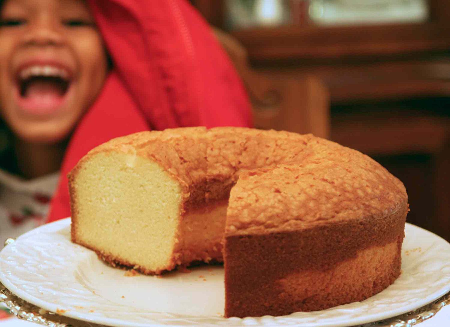 Mrs. Adams Delicious Pound Cake