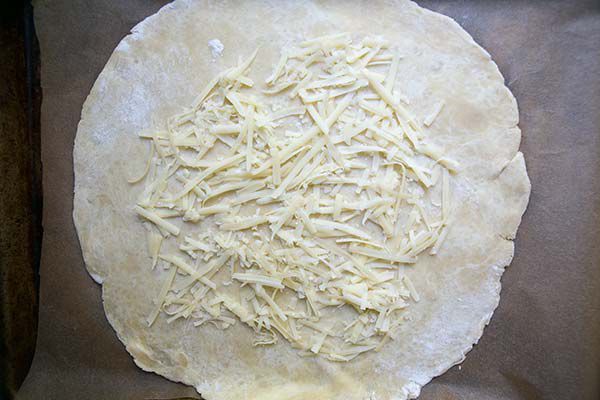 rustic-onion-tart-method-3