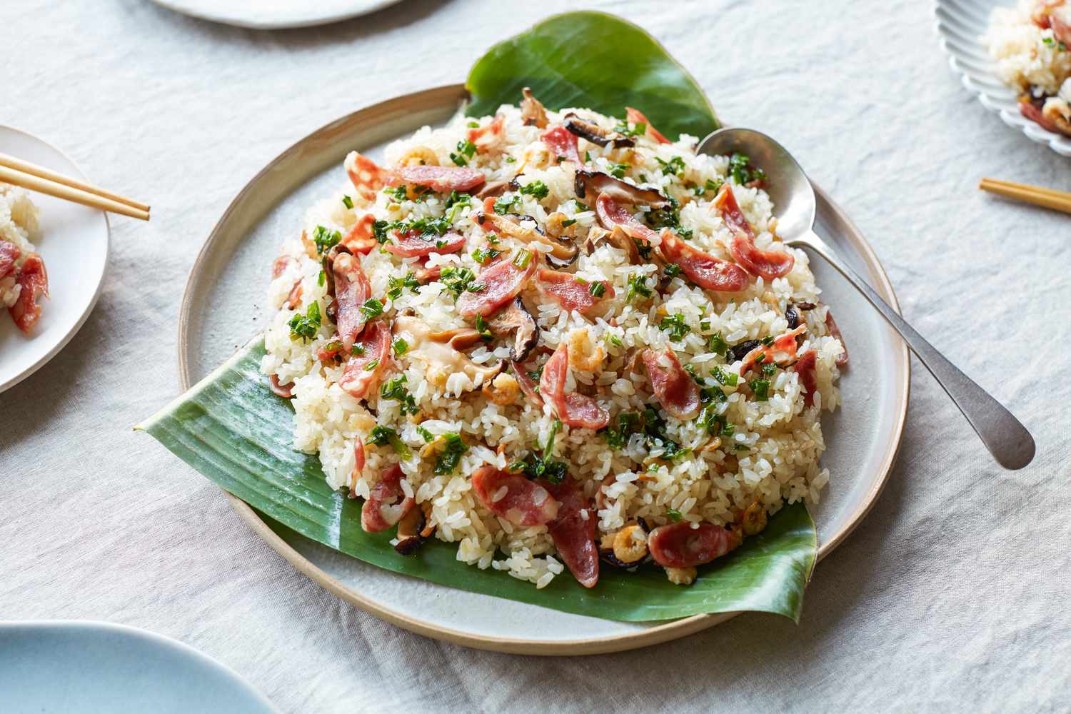 Steamed rice with sausage, dried shrimp, and mushrooms