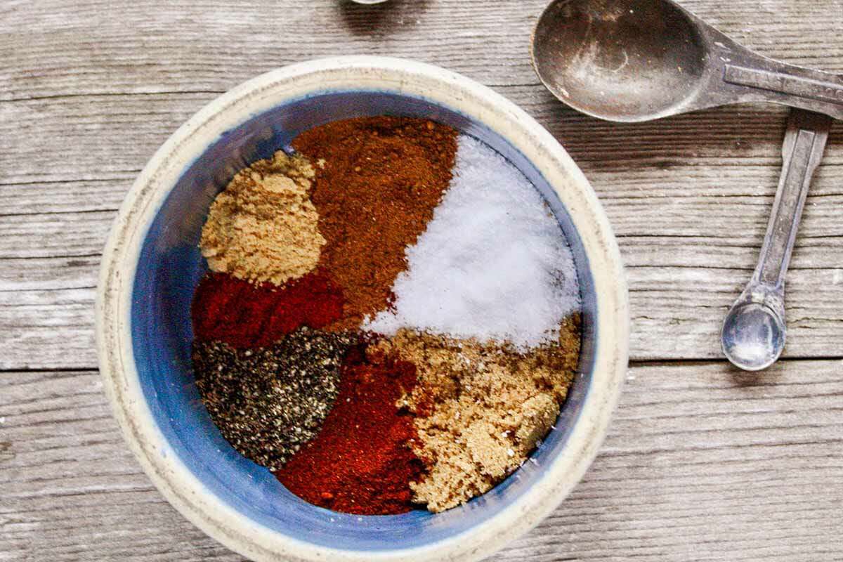 Pulled Pork Recipe with Cider create the rub