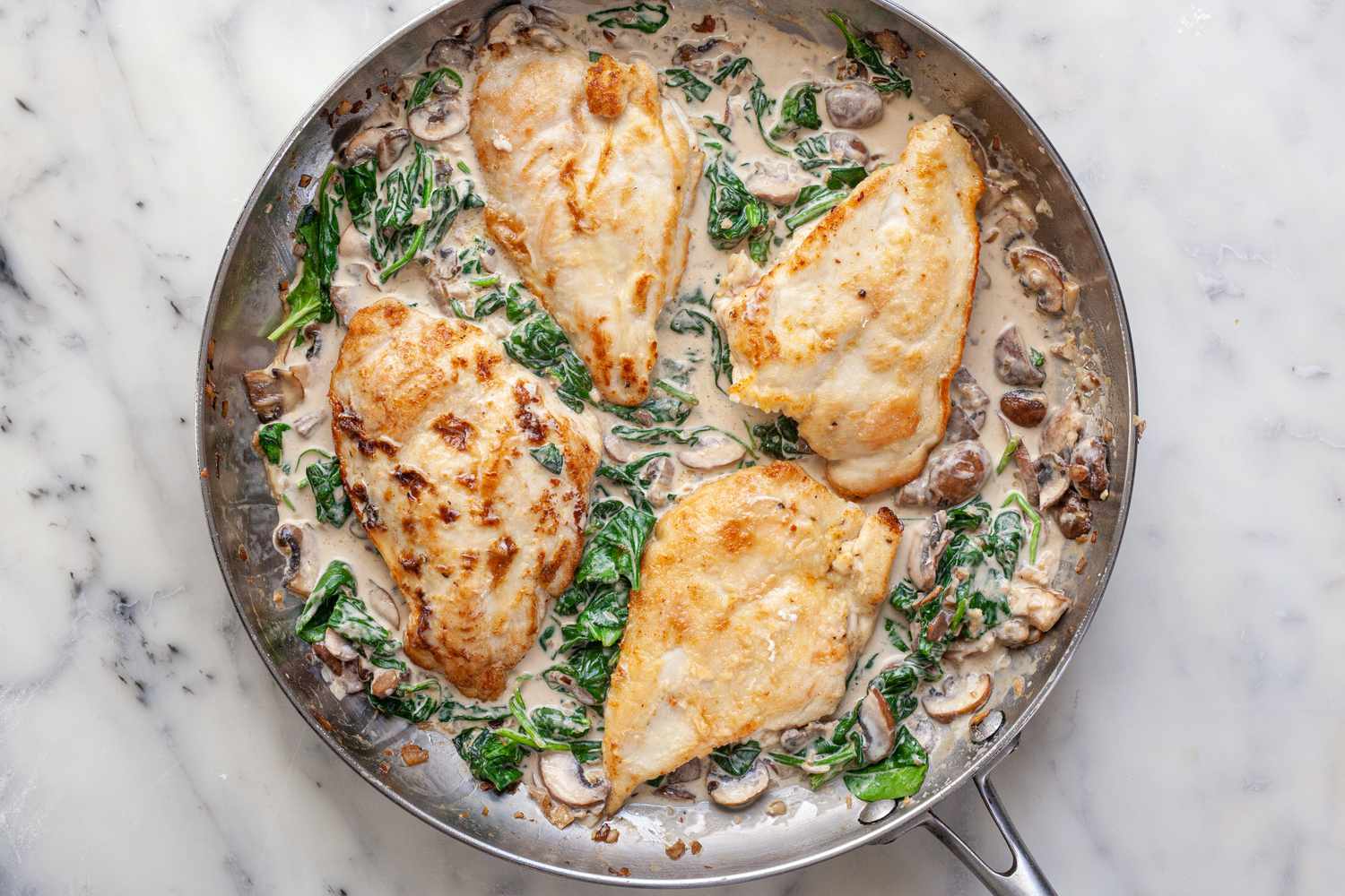 Nestle the chicken cutlets back in. 