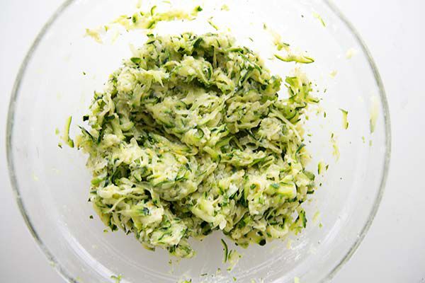 Best zucchini fritter recipe make the batter