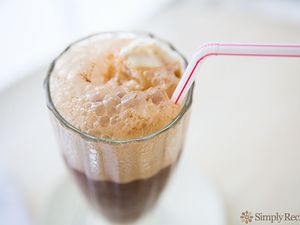 Root Beer Float on Simply Recipes